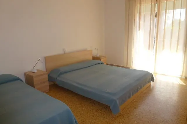 Hotel Casa Rosa Vittoria Lido di Jesolo 0*,